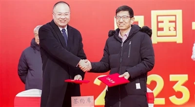 Starke Allianz, gemeinsame Zusammenarbeit! Das Baiwei-Yangtong 60.000 Tonnen ...
